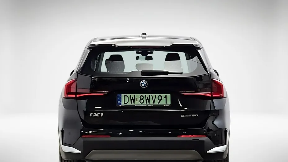 BMW iX1 -
