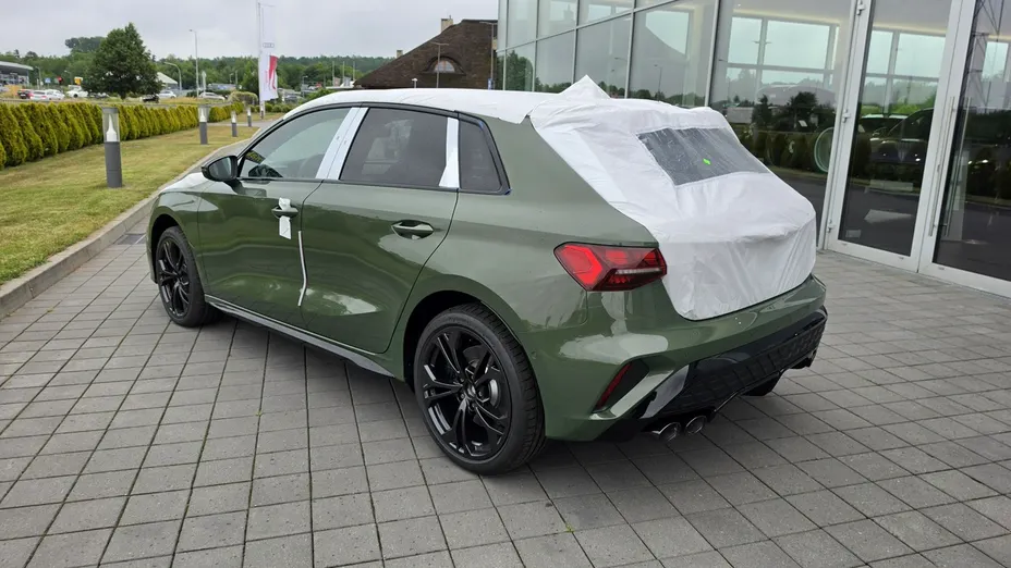 AUDI S3 Sportback -