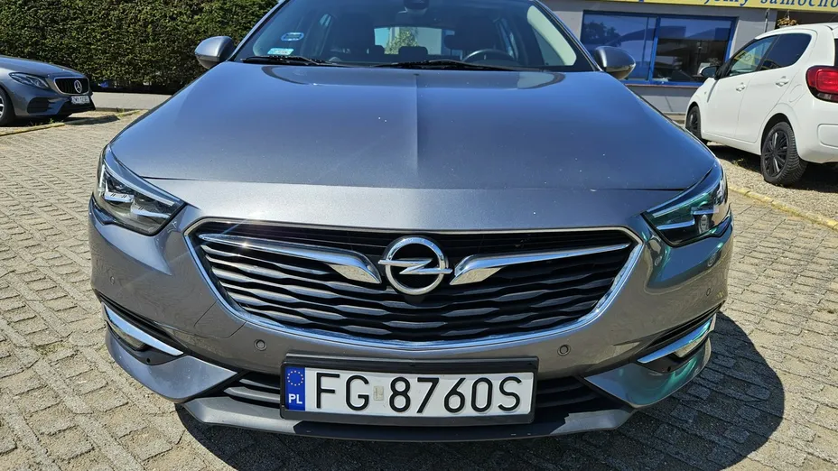 OPEL Insignia -