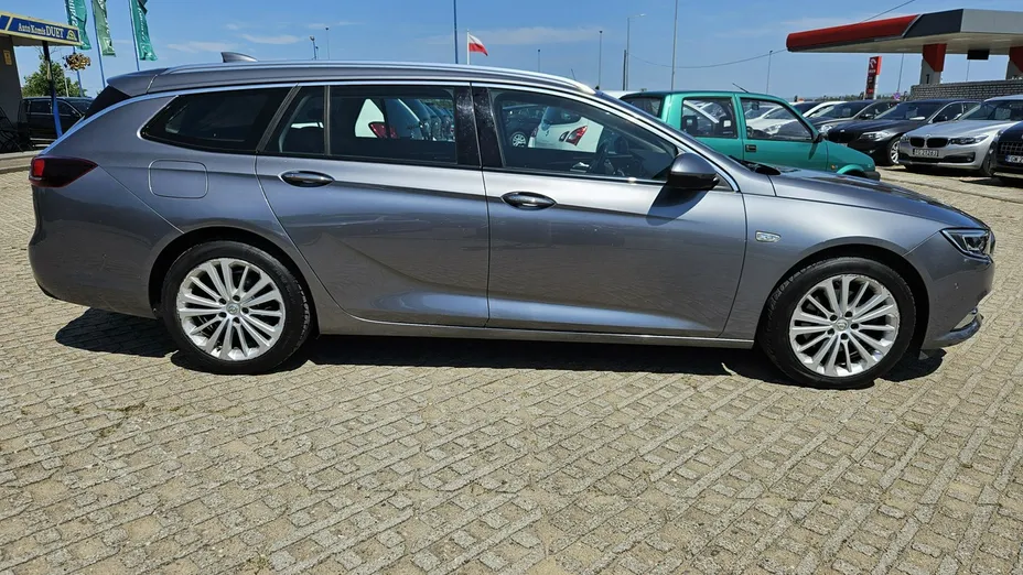 OPEL Insignia -