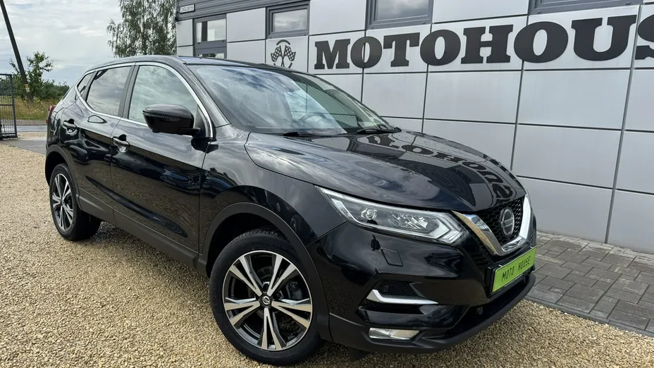 NISSAN Qashqai -