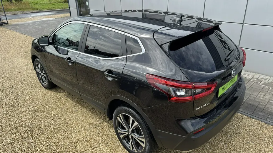 NISSAN Qashqai -
