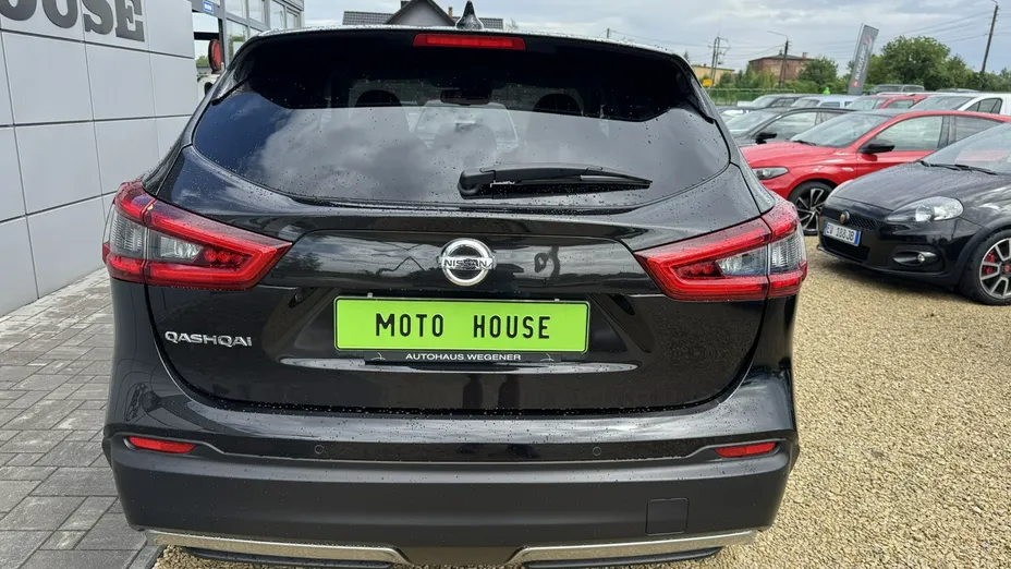 NISSAN Qashqai -