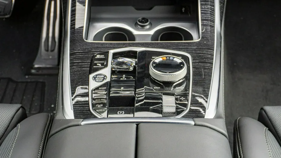 BMW X7 -