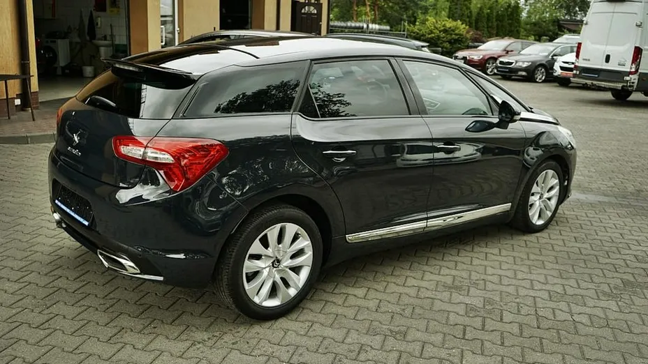 CITROEN DS5 -