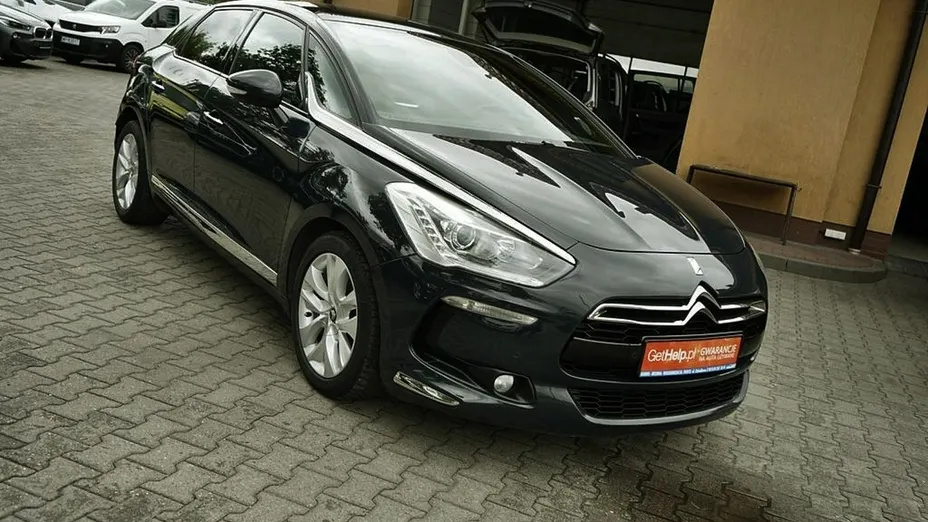 CITROEN DS5 -