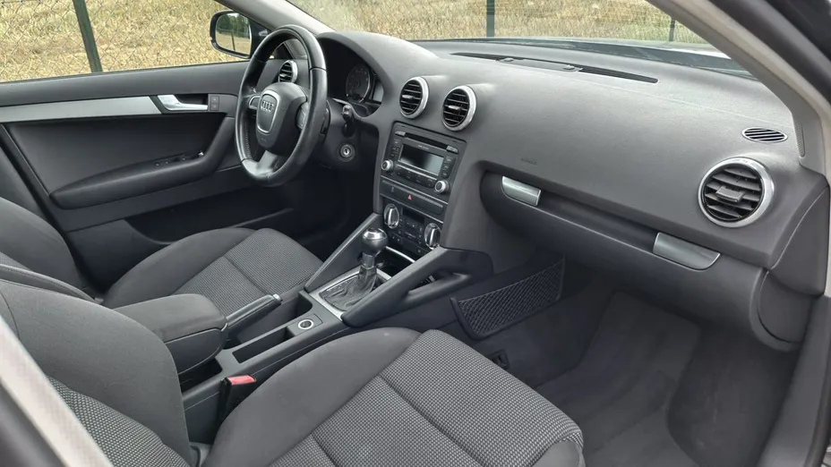 AUDI A3 Sportback -