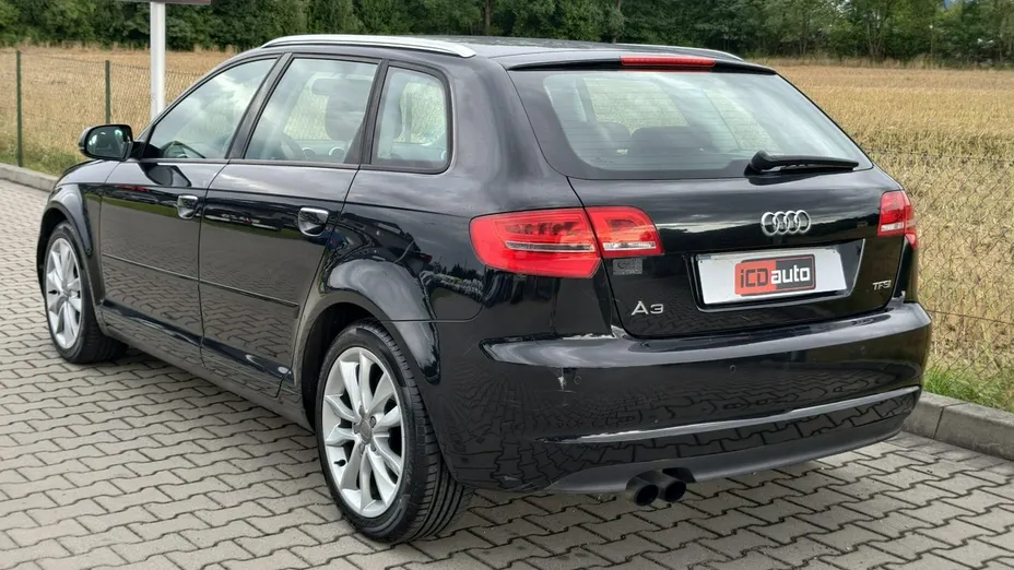 AUDI A3 Sportback -