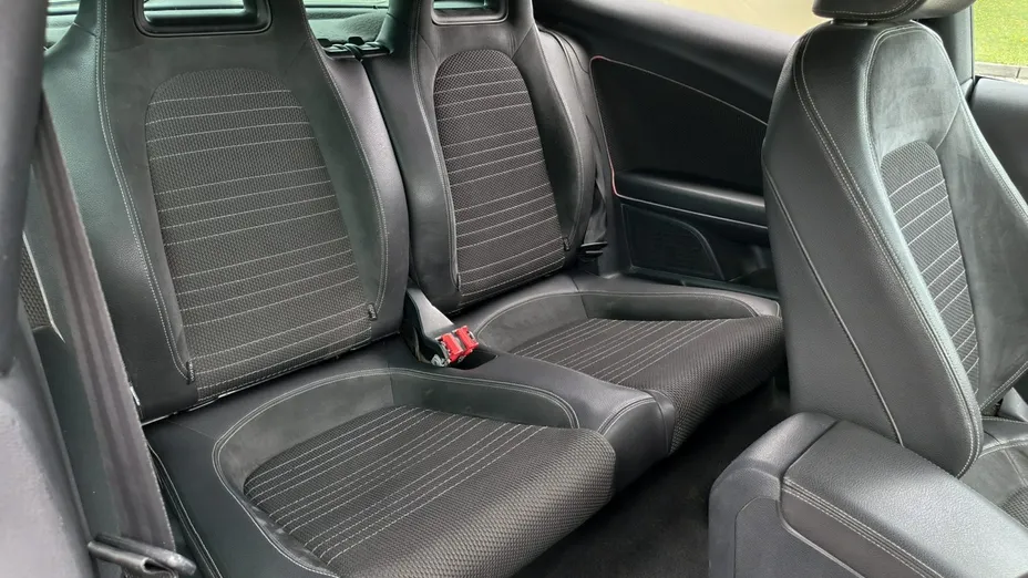 VOLKSWAGEN Scirocco -