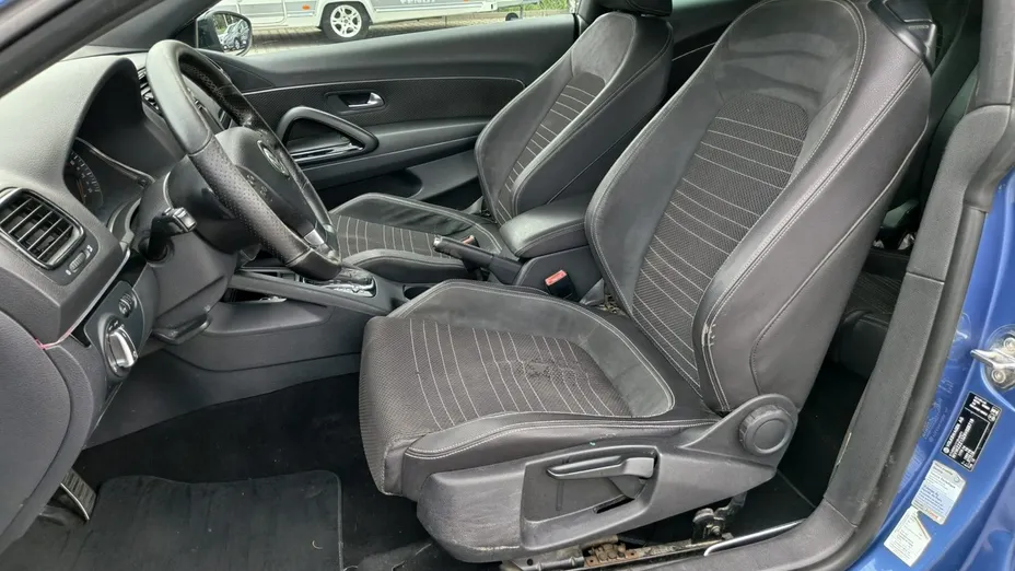 VOLKSWAGEN Scirocco -