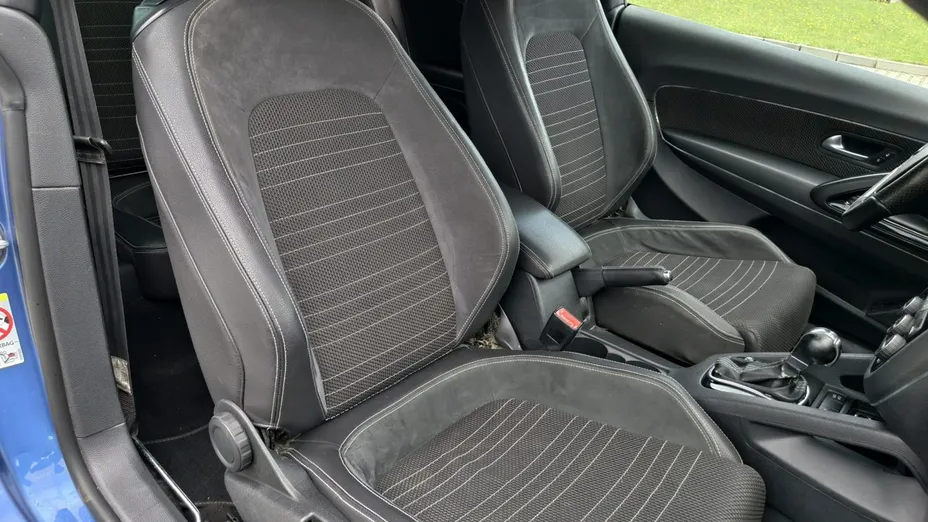 VOLKSWAGEN Scirocco -