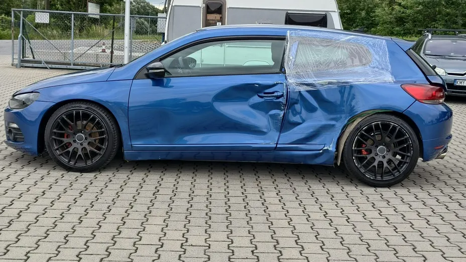 VOLKSWAGEN Scirocco -
