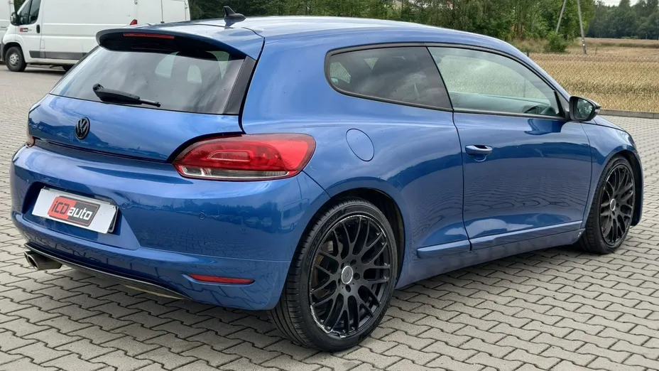 VOLKSWAGEN Scirocco -