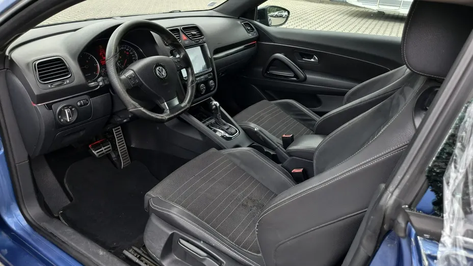 VOLKSWAGEN Scirocco -