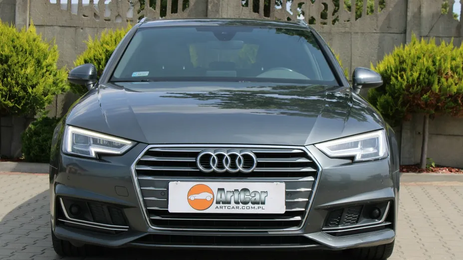 AUDI A4 -