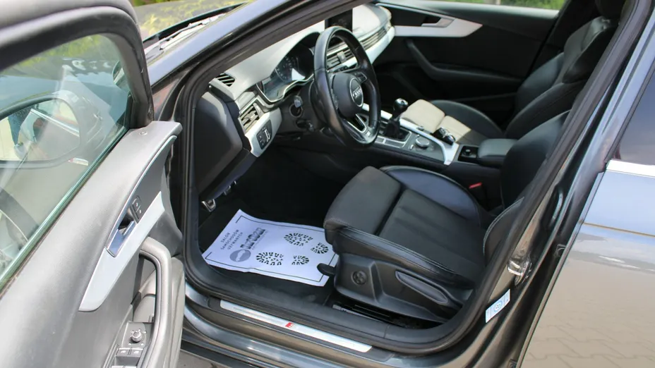 AUDI A4 -
