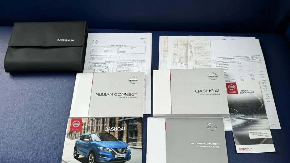 NISSAN Qashqai -