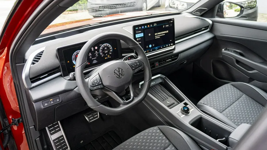 VOLKSWAGEN T-ROC -