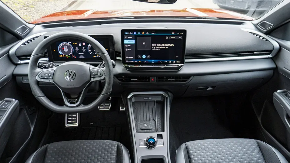 VOLKSWAGEN T-ROC -