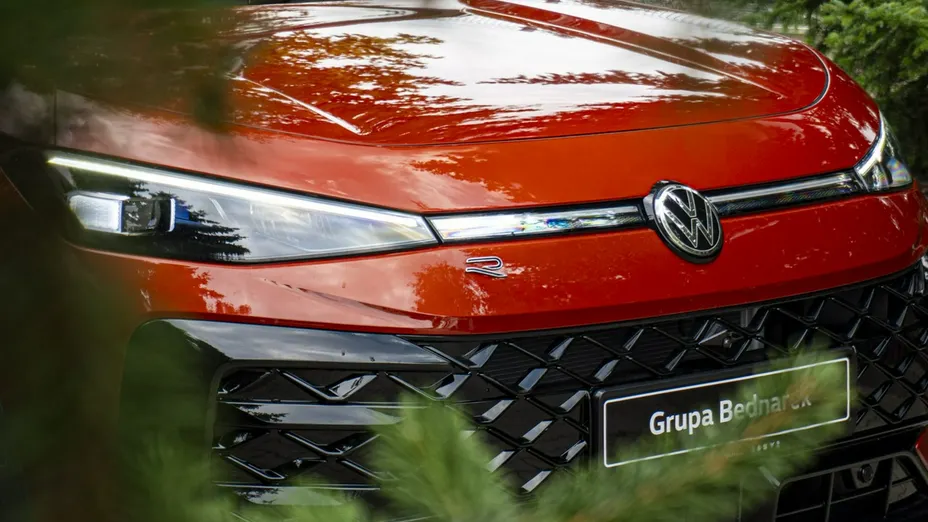 VOLKSWAGEN T-ROC -