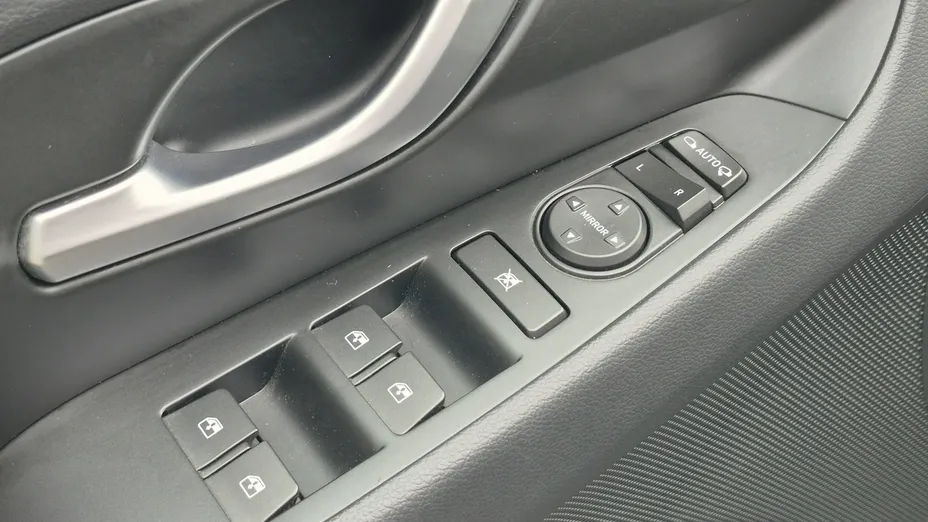 HYUNDAI i30 -
