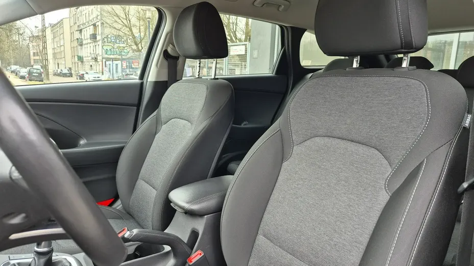 HYUNDAI i30 -