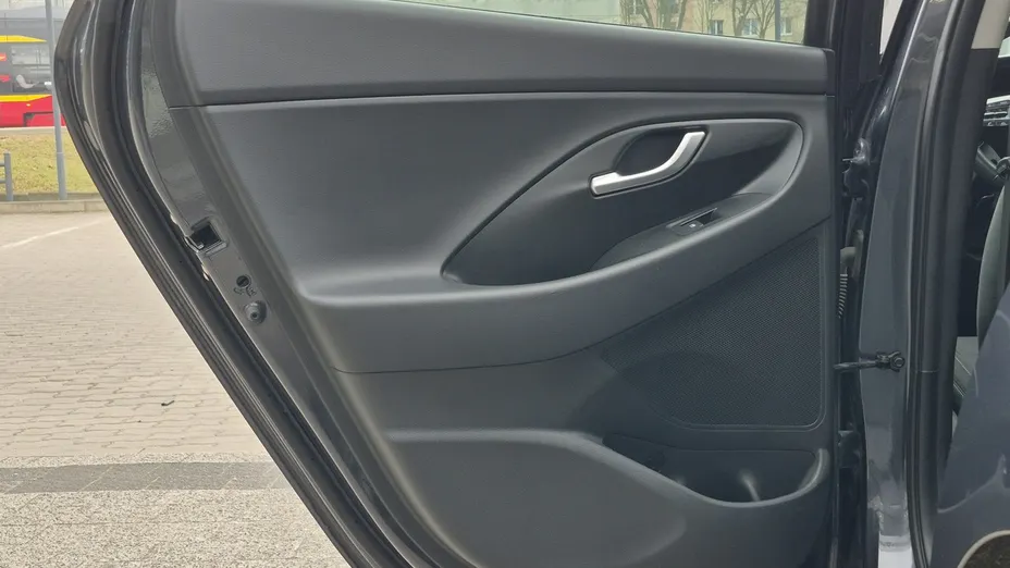 HYUNDAI i30 -