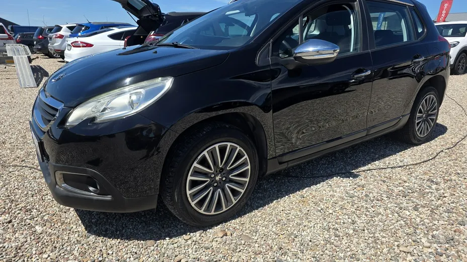 PEUGEOT 2008 -