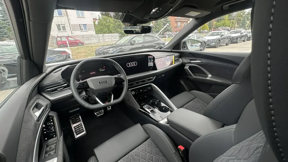 AUDI Q5 -