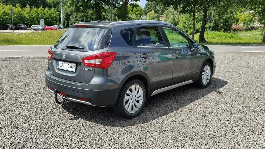 SUZUKI S-Cross -