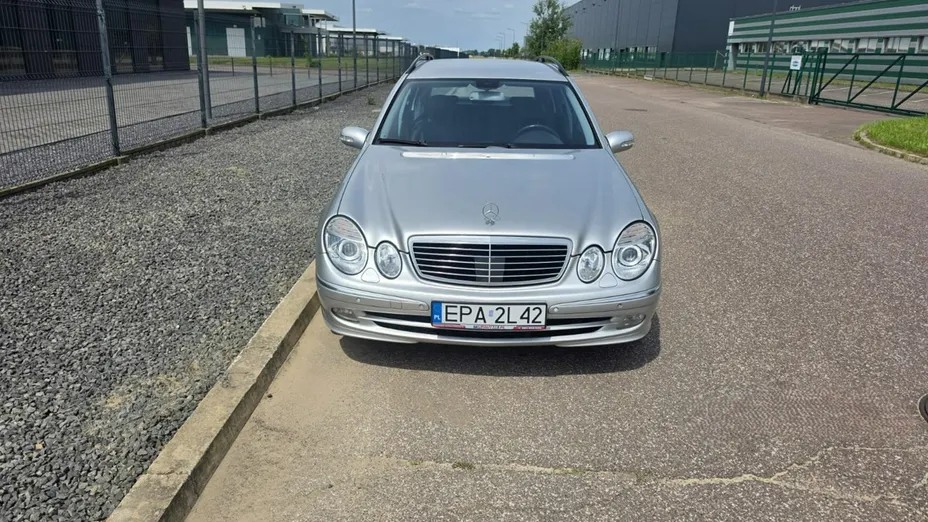 MERCEDES-BENZ E Klasa -