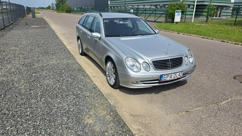 MERCEDES-BENZ E Klasa -