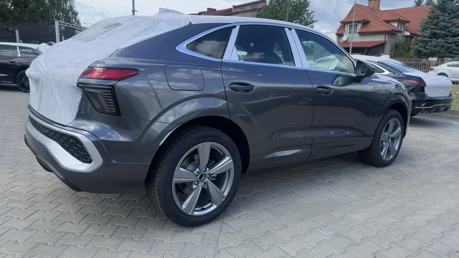 AUDI Q3 Sportback -