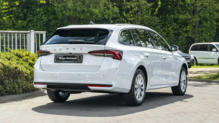 SKODA Octavia -