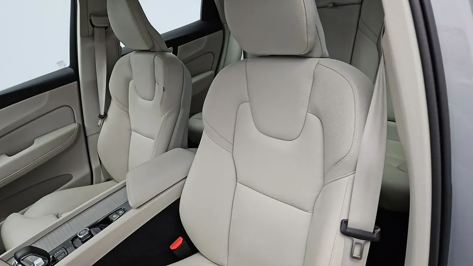 VOLVO XC60 -