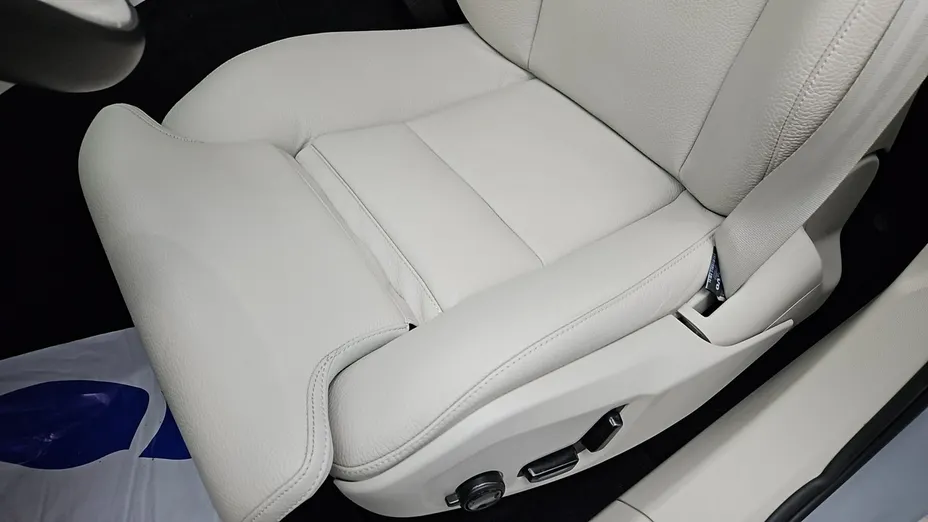 VOLVO XC60 -