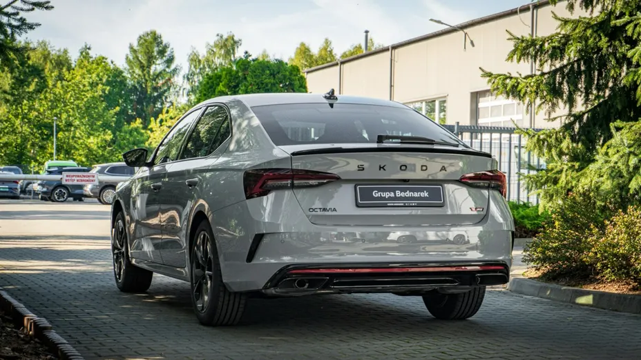 SKODA Octavia -