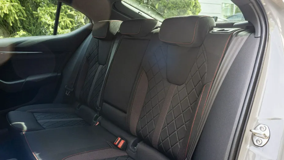 SKODA Octavia -