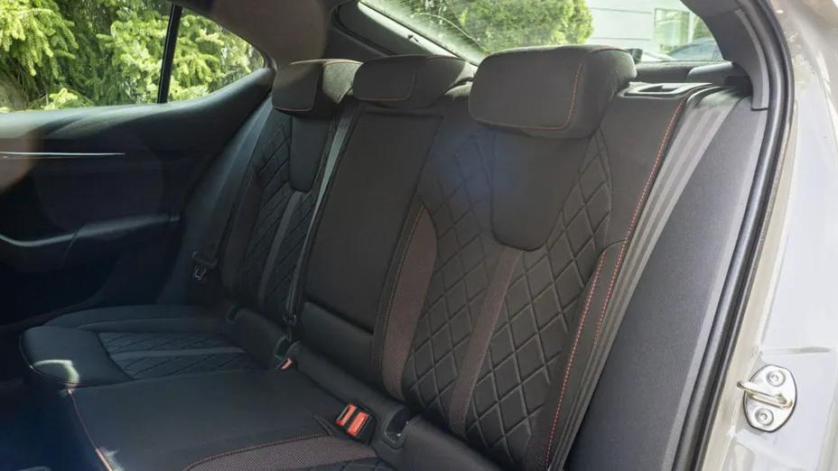 SKODA Octavia -
