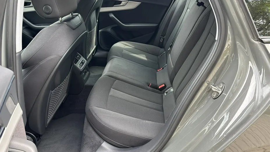 AUDI A4 -