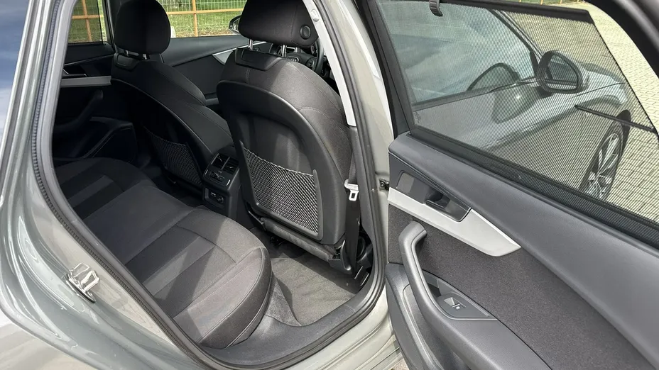 AUDI A4 -