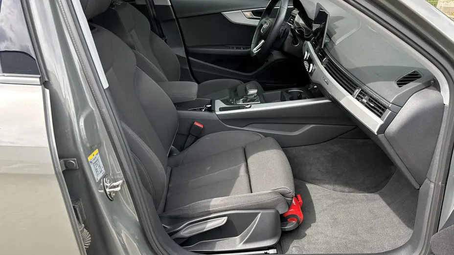 AUDI A4 -