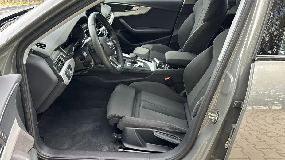 AUDI A4 -