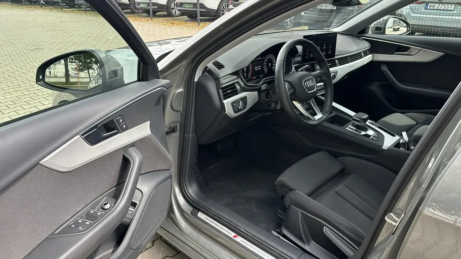 AUDI A4 -