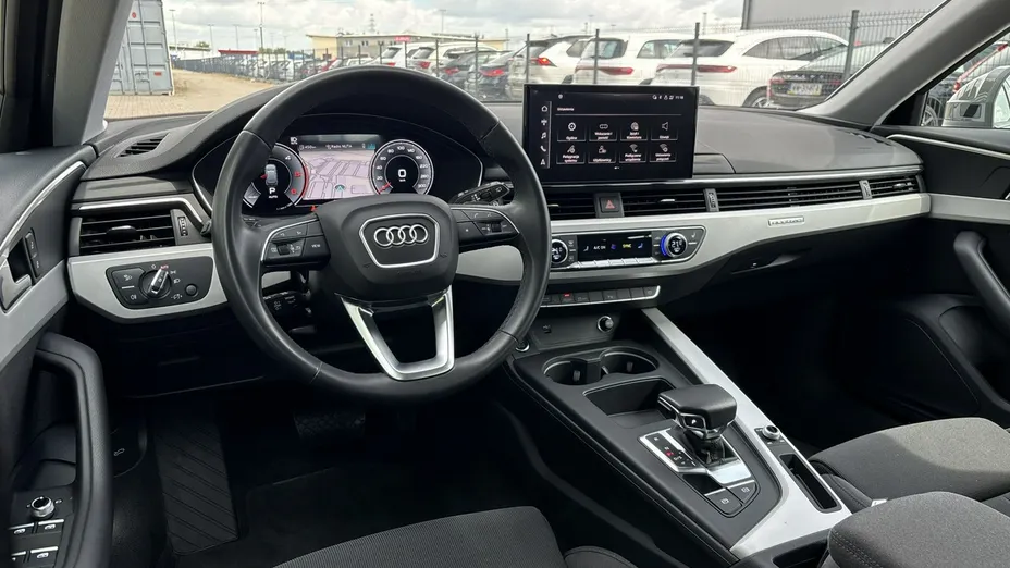 AUDI A4 -