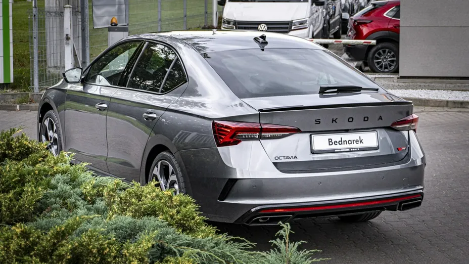 SKODA Octavia -
