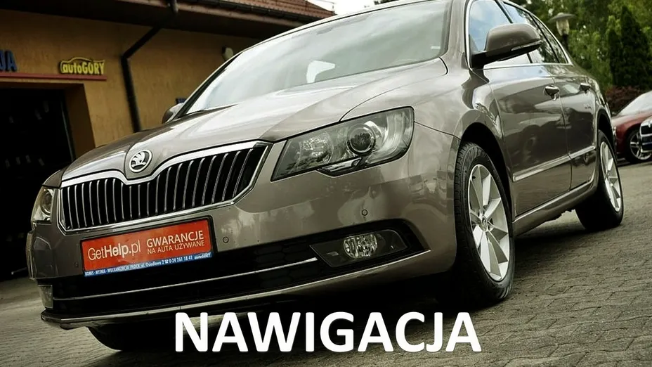 SKODA Superb -