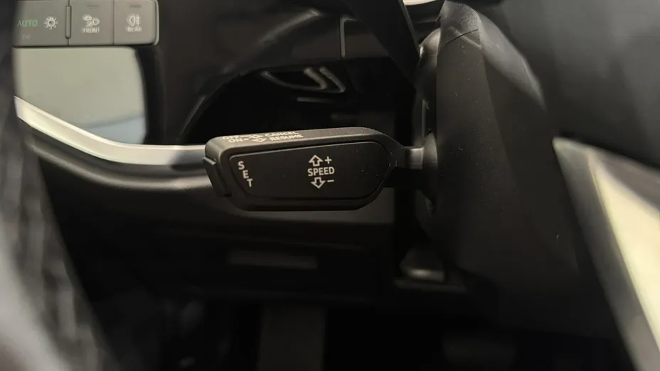 AUDI Q3 -