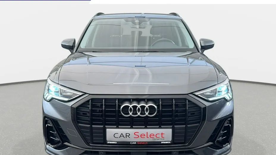 AUDI Q3 -