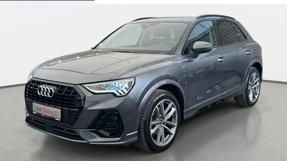 AUDI Q3 -